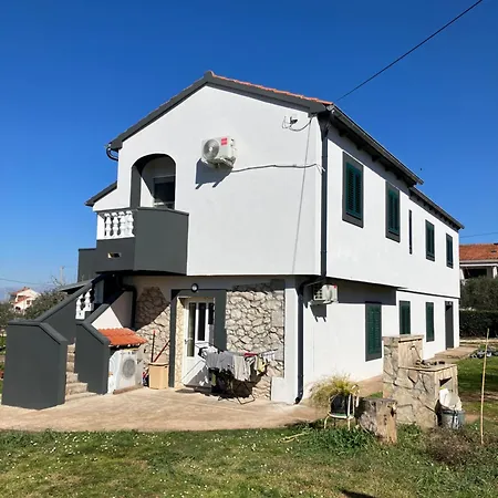 Tiziana Apartamento *