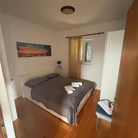 Tiziana Apartamento